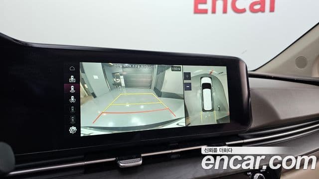 Kia Carnival 2020 — ფოტო 16/20