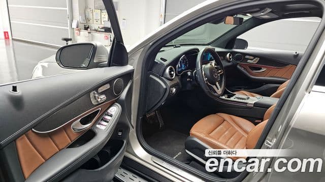 Mercedes-Benz GLC-Class 2022 — Photo 13/20