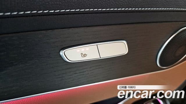 Mercedes-Benz GLC-Class 2022 — Photo 14/20