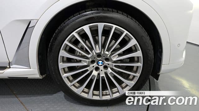 BMW X7 2022 — фото 5 из 20