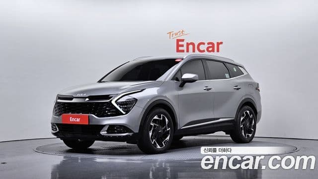 Kia Sportage 2023 — Фото 1/20