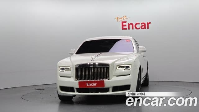 Rolls-Royce Ghost 2020 — ფოტო 3/20