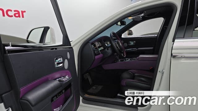 Rolls-Royce Ghost 2020 — ფოტო 10/20