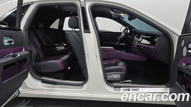 Rolls-Royce Ghost 2020 — ფოტო 11/20