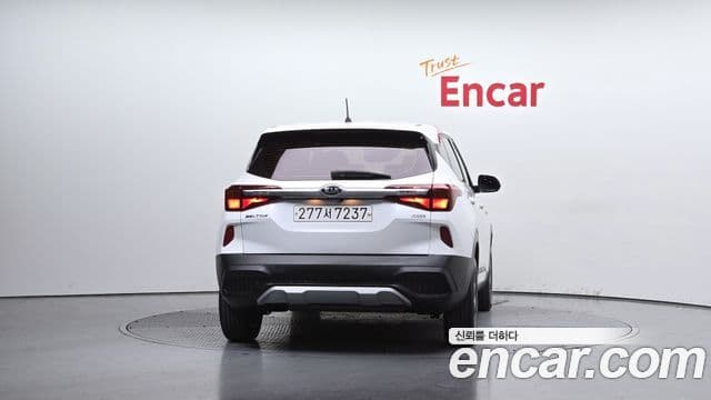 Kia Seltos 2021 — Şəkil 12/20