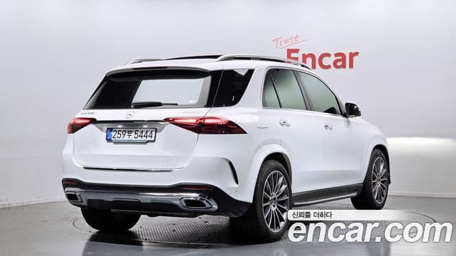 Mercedes-Benz GLE-Class 2025 — Şəkil 1/20