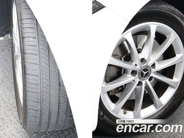 Mercedes-Benz A-Class 2020 — ფოტო 19/20