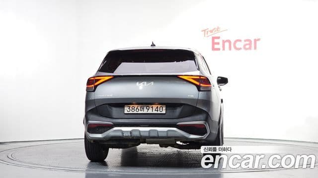 Kia Sportage 2021 — ფოტო 4/20
