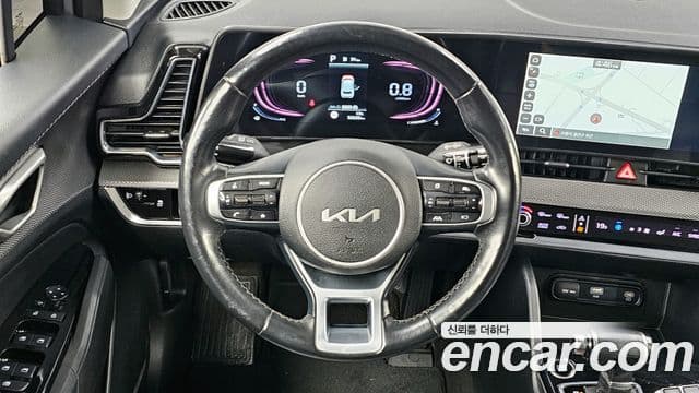 Kia Sportage 2021 — ფოტო 13/20