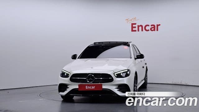 Mercedes-Benz E-Class 2023 — Фото 3/20