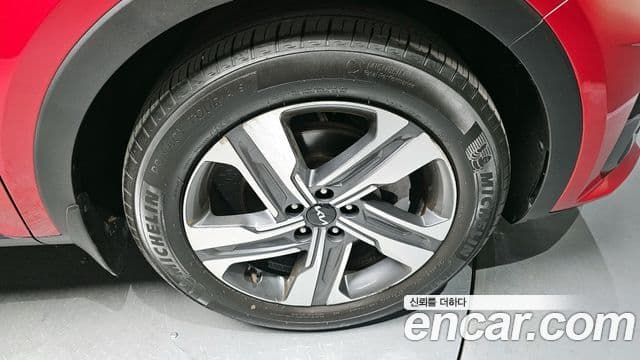 Kia Sorento 2021 — ფოტო 5/20