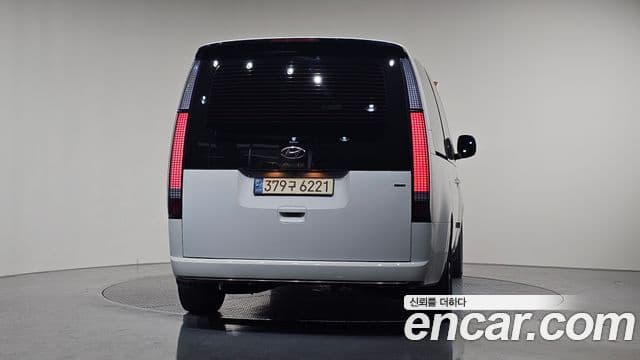 Hyundai Staria 2021 — фото 4 из 20