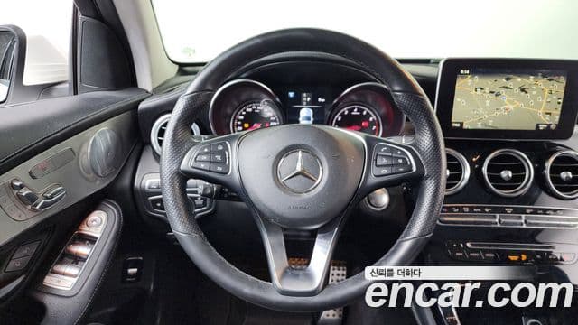 Mercedes-Benz GLC-Class 2019 — ფოტო 13/20