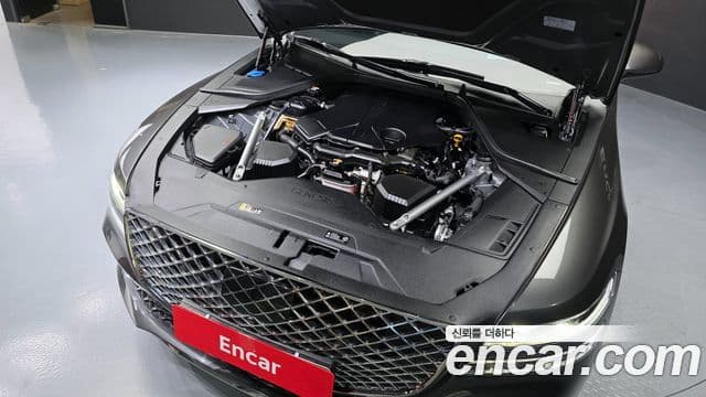 Genesis G80 2021 — Photo 1/20
