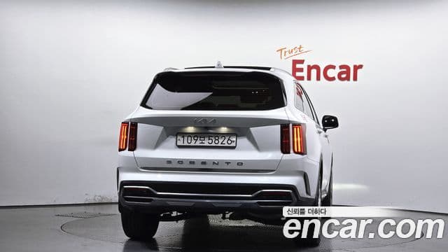 Kia Sorento 2022 — ფოტო 4/20