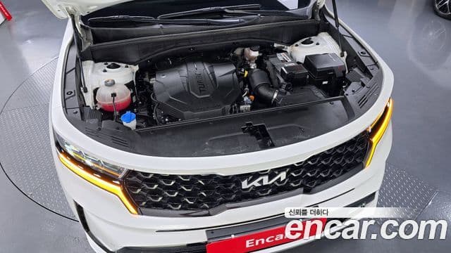Kia Sorento 2022 — ფოტო 6/20