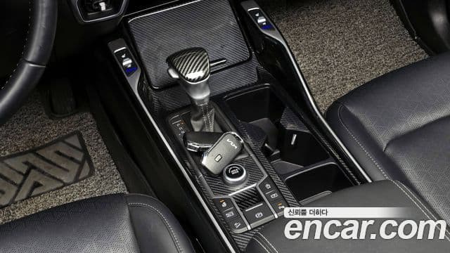 Kia Sorento 2022 — ფოტო 9/20