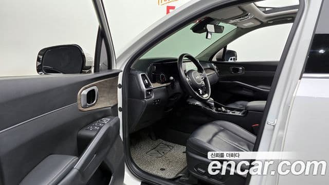 Kia Sorento 2022 — ფოტო 11/20