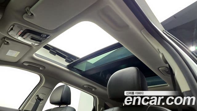 Kia Sorento 2022 — ფოტო 17/20