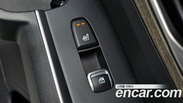 Kia Sorento 2022 — ფოტო 18/20