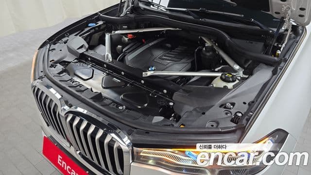 BMW X7 2022 — ფოტო 5/20