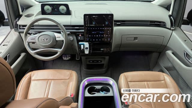 Hyundai Staria 2023 — ფოტო 6/20