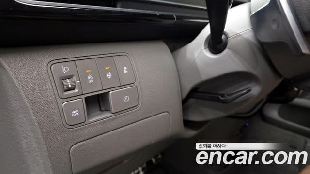 Hyundai Staria 2023 — ფოტო 14/20