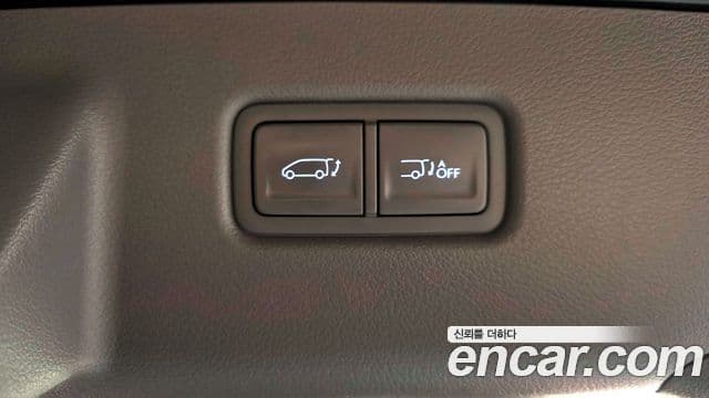 Hyundai Staria 2023 — ფოტო 19/20