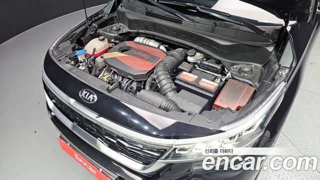 Kia Seltos 2020 — ფოტო 14/20