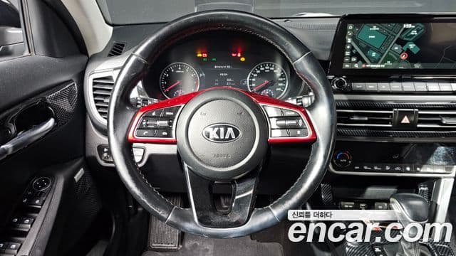 Kia Seltos 2020 — ფოტო 9/20