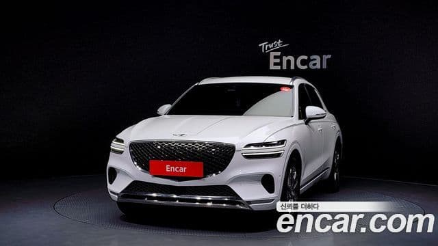 Genesis GV70 2021 — ფოტო 16/20