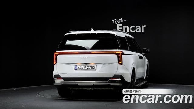 Kia Carnival 2024 — Şəkil 4/20