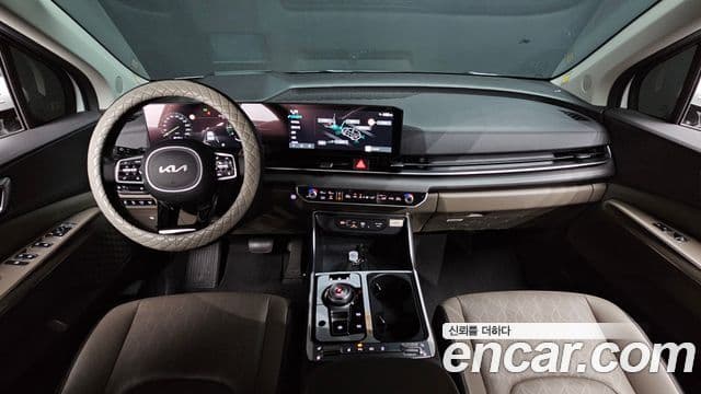 Kia Carnival 2024 — Şəkil 7/20