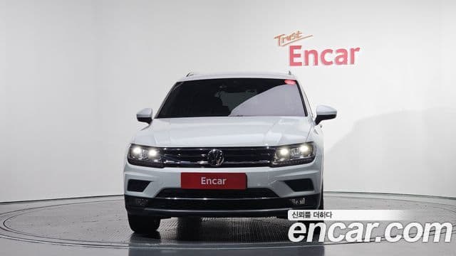 Volkswagen Tiguan 2019 — ფოტო 3/20
