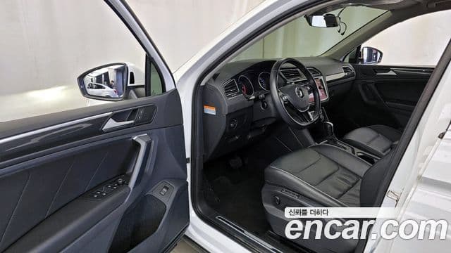 Volkswagen Tiguan 2019 — фото 10 из 20