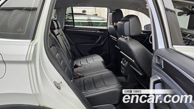 Volkswagen Tiguan 2019 — фото 12 из 20