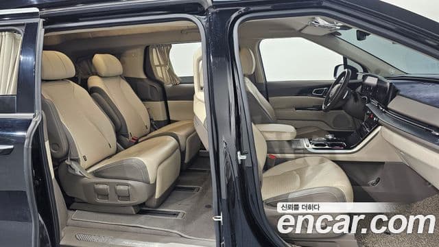 Kia Carnival 2021 — Фото 10/20