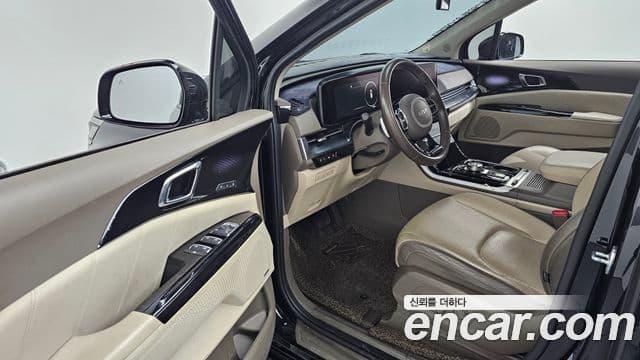 Kia Carnival 2021 — Фото 11/20