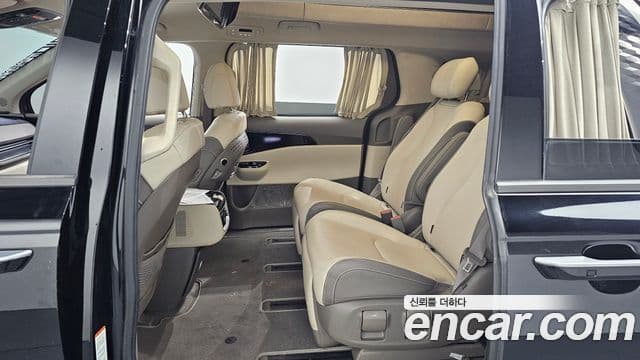 Kia Carnival 2021 — Фото 12/20