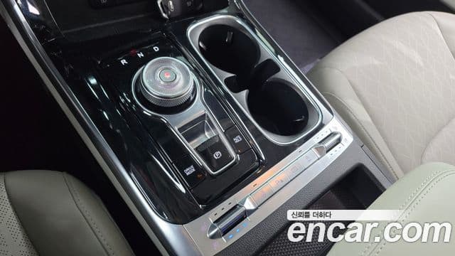 Kia Carnival 2020 — Şəkil 9/20