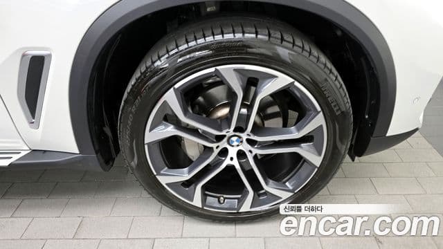 BMW X5 2021 — ფოტო 5/20