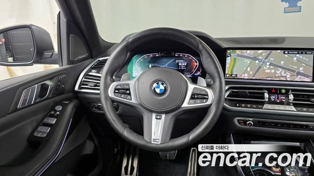 BMW X7 2022 — Photo 12/20