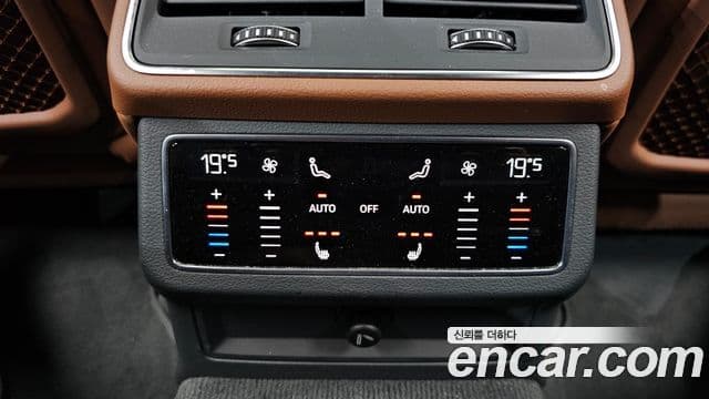 Audi A6 2021 — Фото 19/20