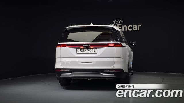 Kia Carnival 2022 — Şəkil 14/20