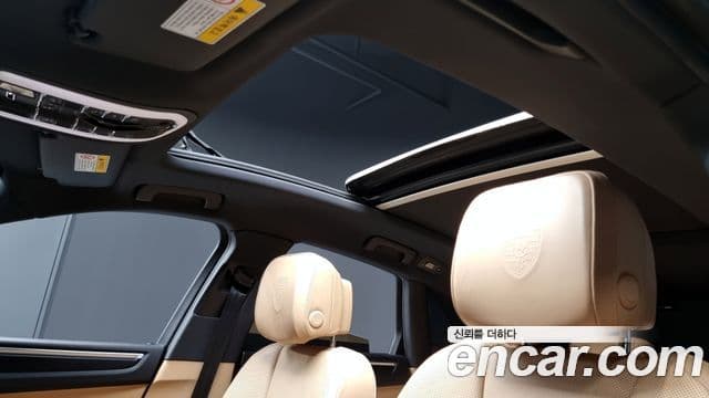Porsche Macan 2018 — ფოტო 17/20