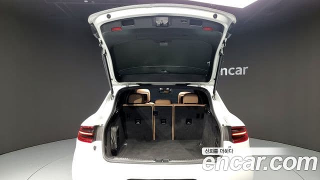 Porsche Macan 2018 — ფოტო 20/20