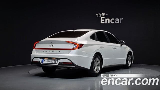 Hyundai Sonata Hybrid 2020 — Photo 6/20