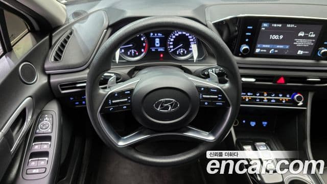 Hyundai Sonata Hybrid 2020 — Photo 13/20