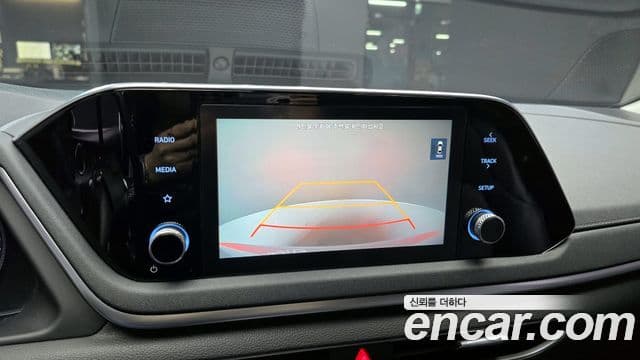 Hyundai Sonata Hybrid 2020 — Photo 7/20