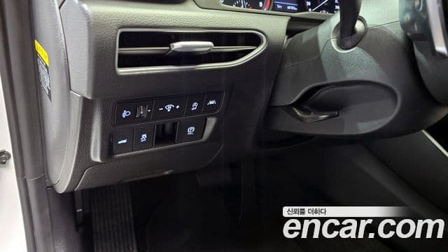 Hyundai Sonata Hybrid 2020 — Photo 15/20